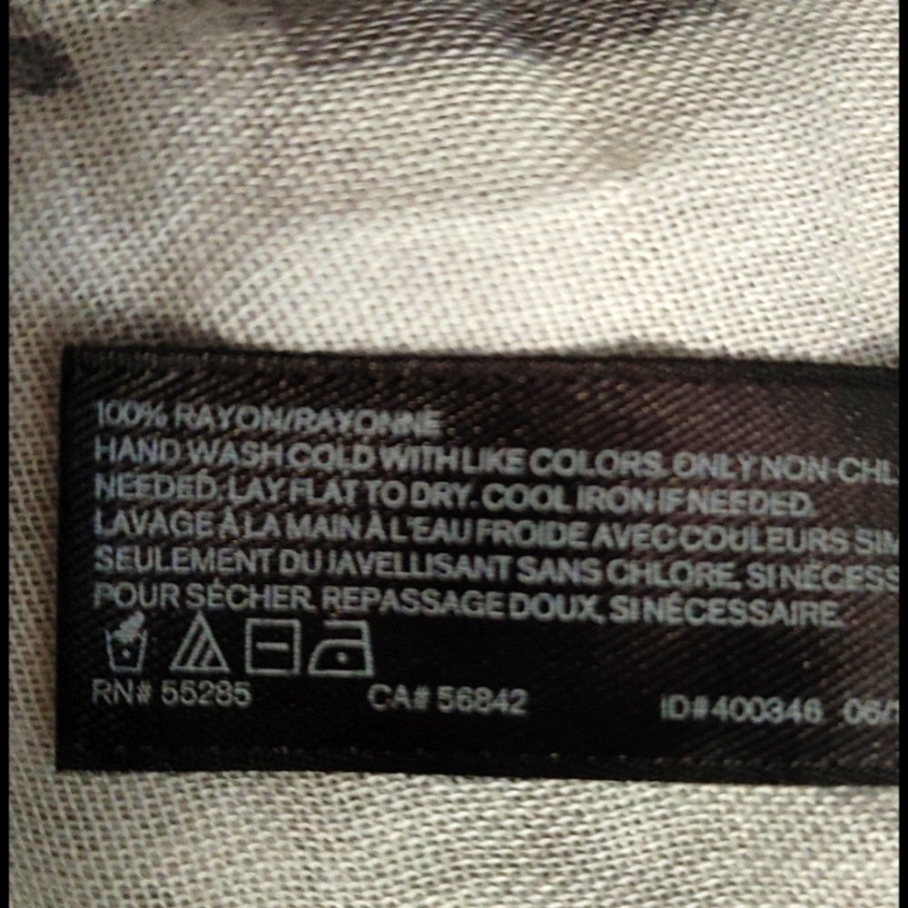 Express Multipatterned Black & Gray Scarf. - Picture 6 of 6